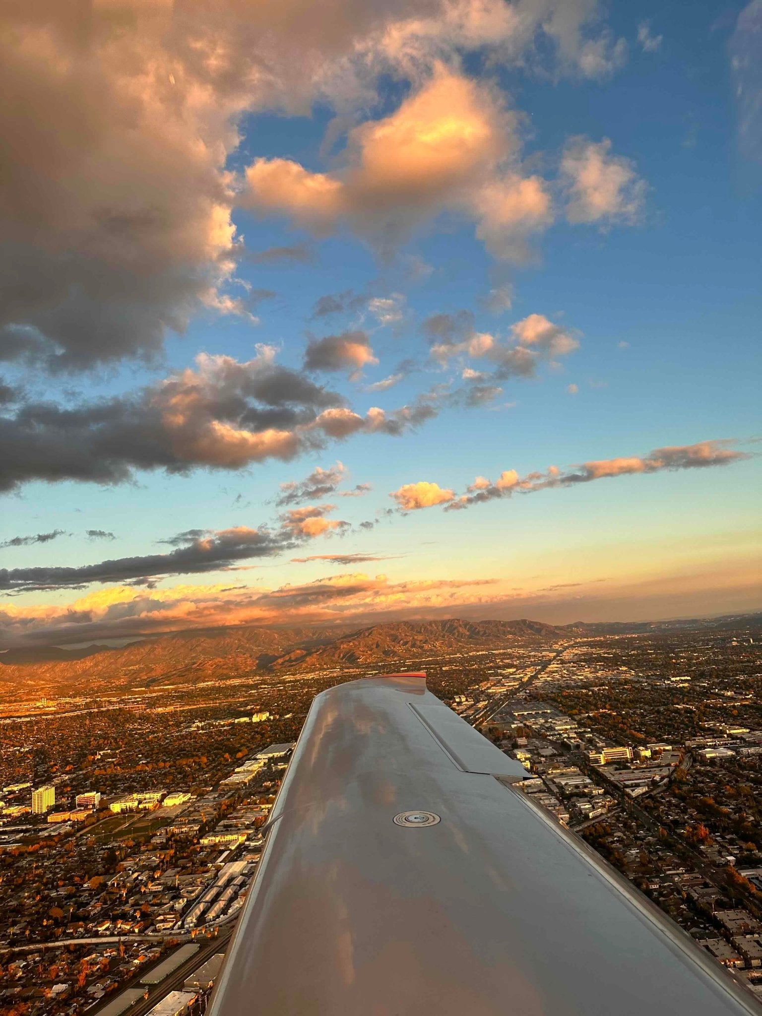 Discovery Flight over Los Angeles Hand On