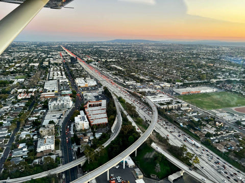Discovery Flight Over Los Angels with LA flight School inc 